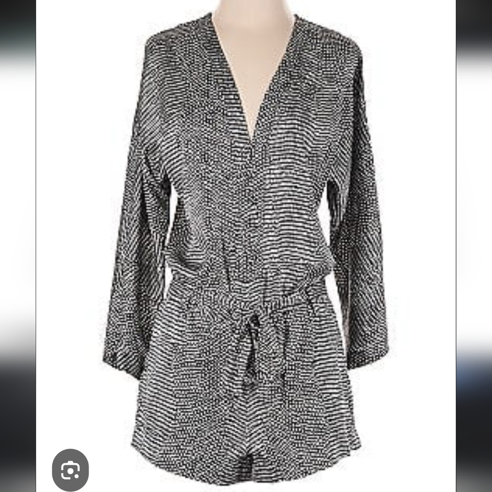 BCBGMAXAZRIA Snake Print Romper XXS Belted V-Neck Animal Print NWT‎
